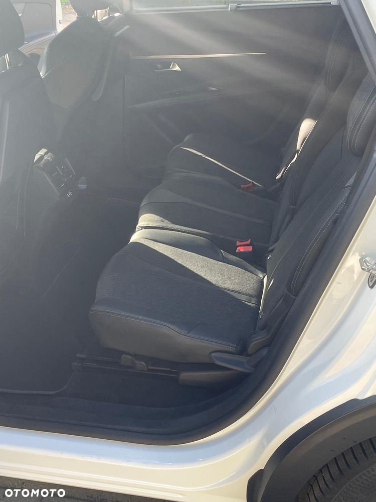 Peugeot 5008 - 18