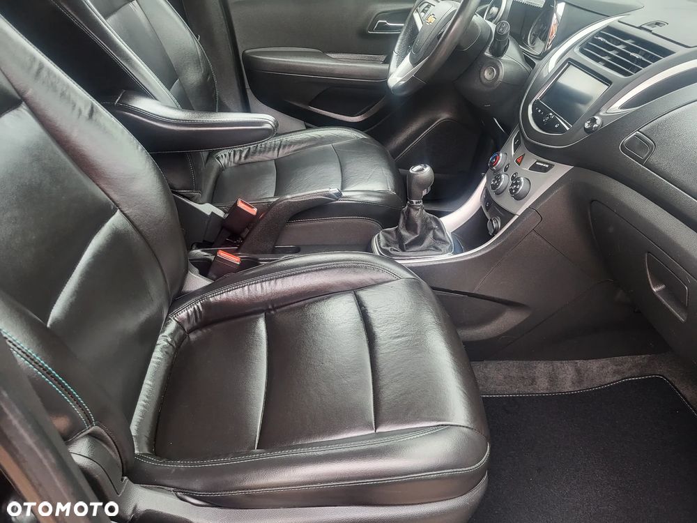 Chevrolet Trax 1.4T AWD LS - 14