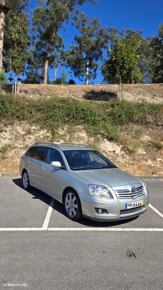 Toyota Avensis SW 2.0 D-4D Sol - 3