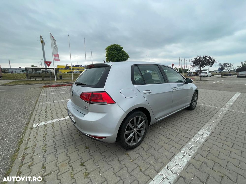 Volkswagen Golf 1.6 TDI DPF BlueMotion Technology Comfortline - 6