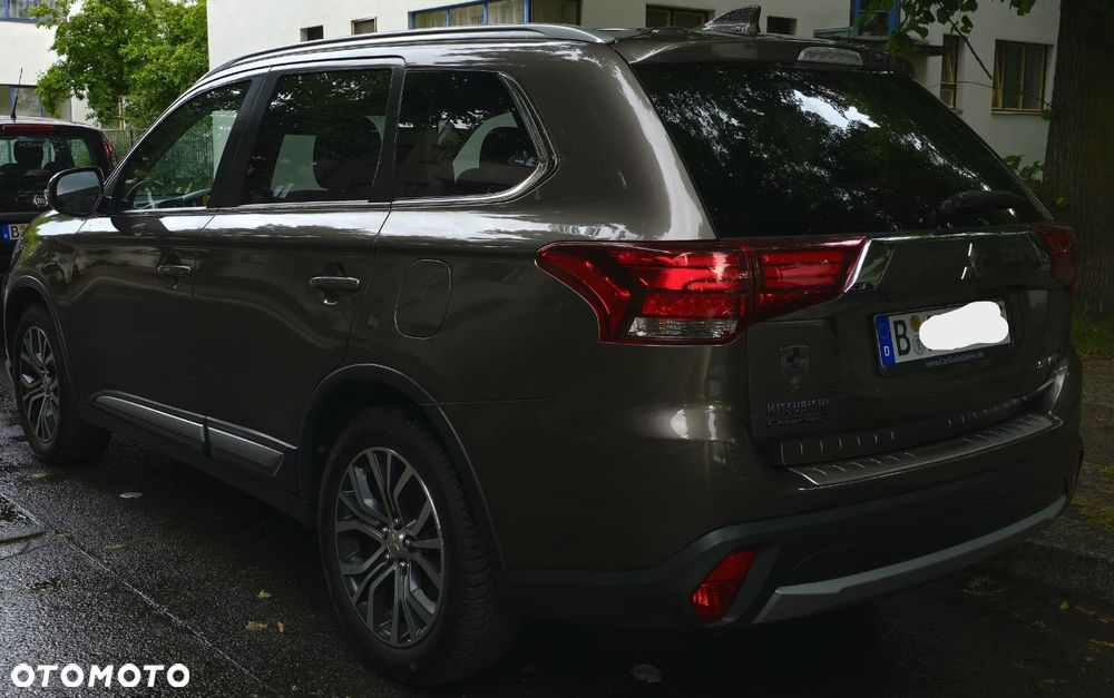 Mitsubishi Outlander 2.0 4WD CVT Edition+ - 8
