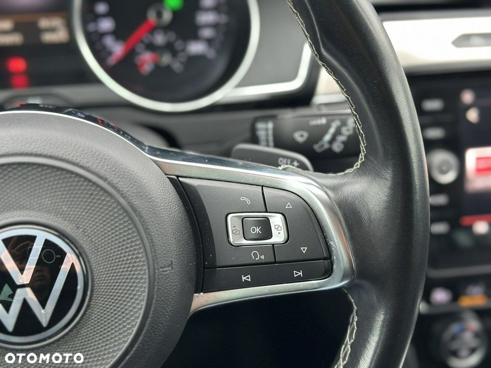 Volkswagen Passat - 15