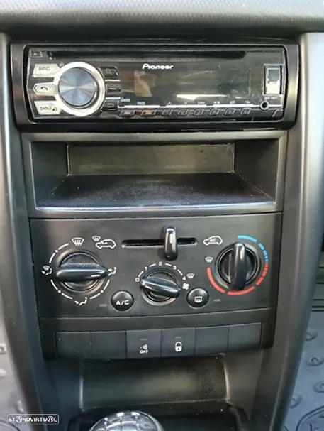 Peugeot 207 1.4 16V Open - 28
