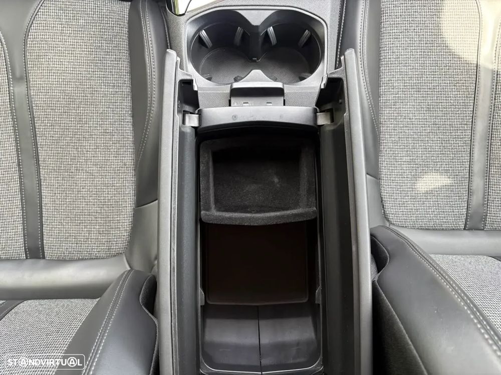 Peugeot 5008 BlueHDI 120 EAT6 Stop & Start Allure - 22