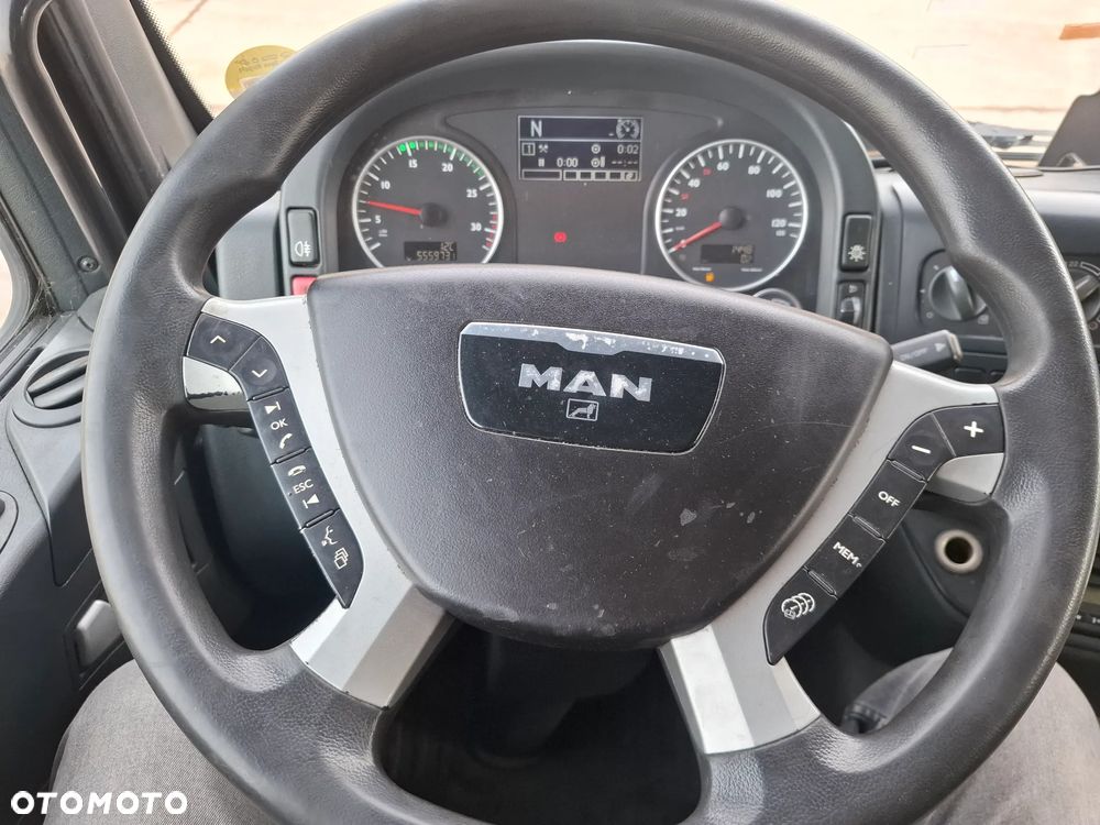 MAN TGL 12.220 - 12
