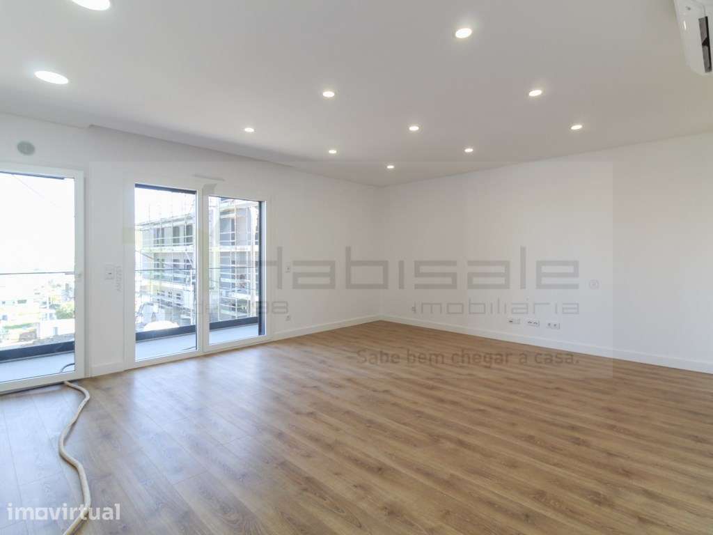 Apartamento T3 com varanda e barbecue | Paradela, Santo António dos... - Grande imagem: 3/23