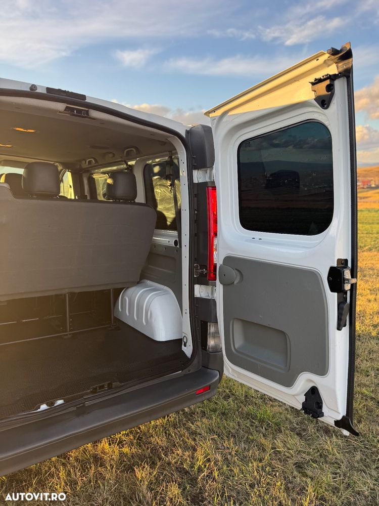 Renault Trafic Passenger 2.0 dCi L1H1 Authentique - 9