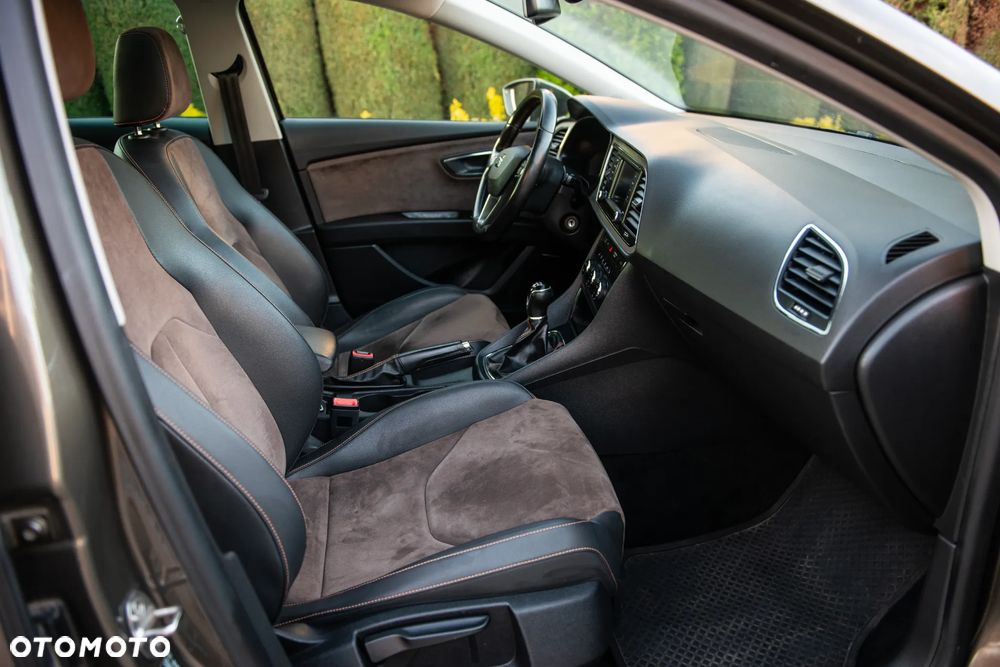 Seat Leon 2.0 TDI Xcellence S&S - 26