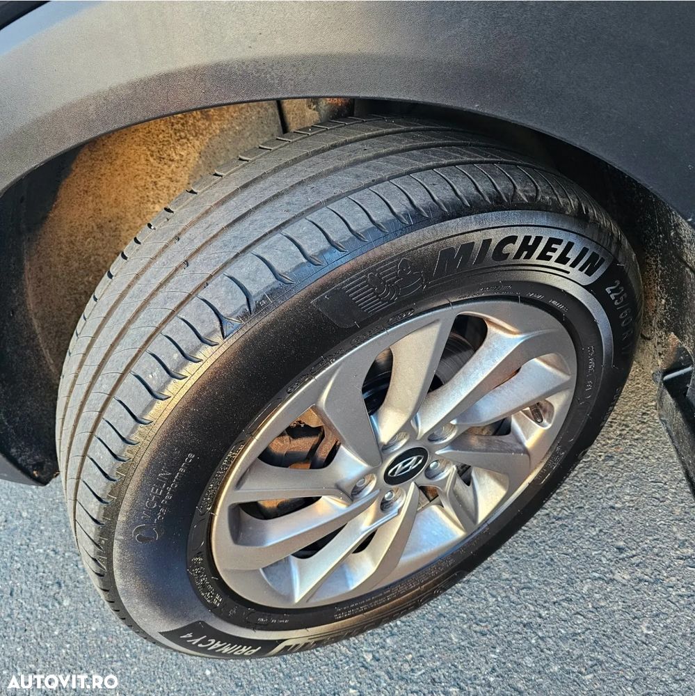 Hyundai Tucson blue 1.7 CRDi 2WD DCT Premium - 17