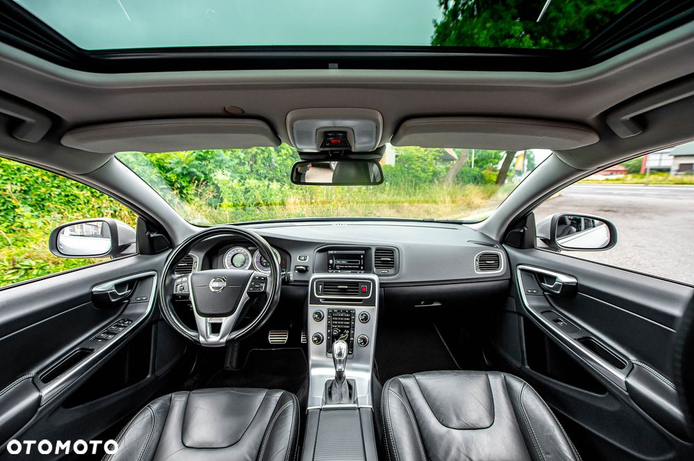 Volvo V60 T3 Geartronic Powershift RDesign - 14