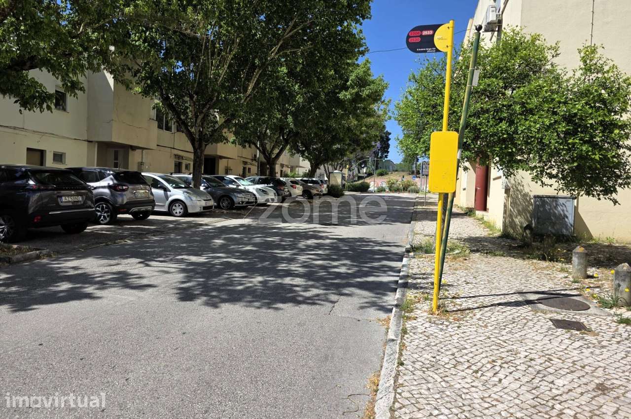 Garagem em Alverca - Grande imagem: 4/5