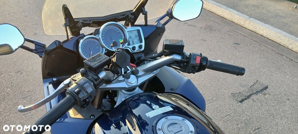 Yamaha FJR - 24