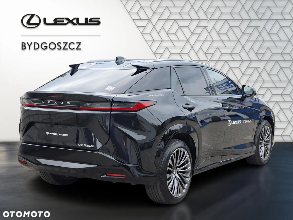 Lexus RZ - 6