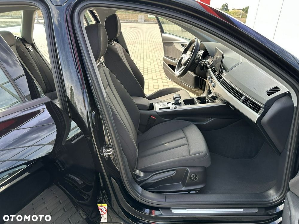 Audi A4 Avant 35 TDI mHEV S tronic - 17