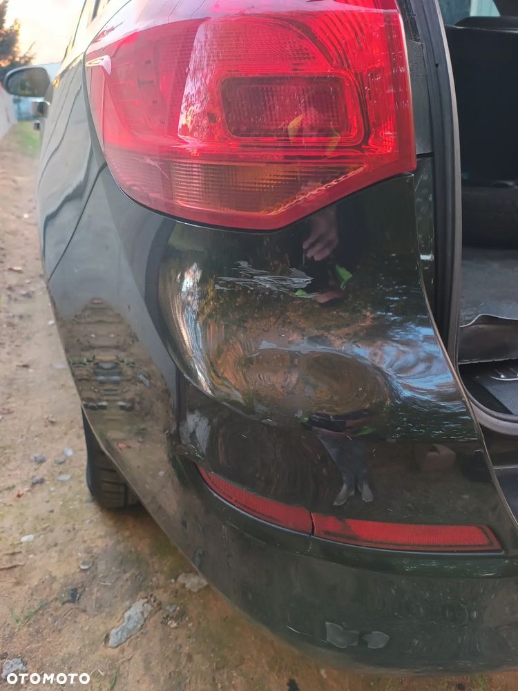 Opel Astra 2011