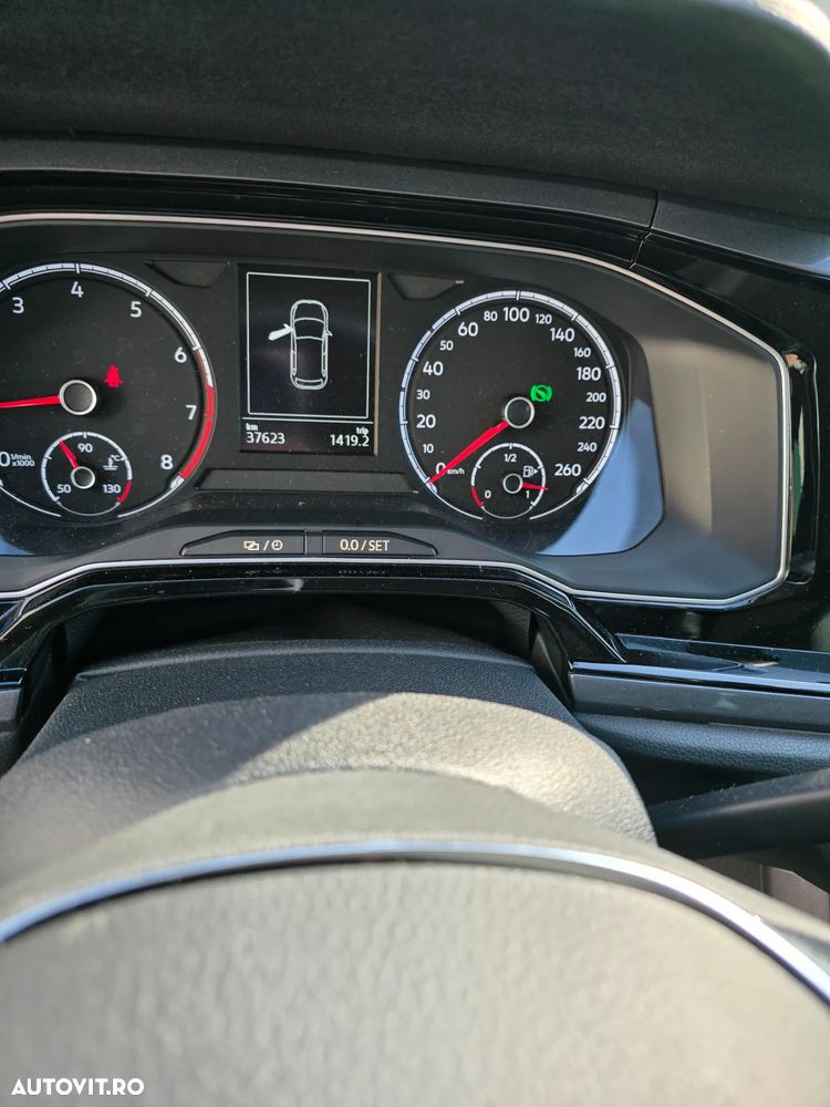 Volkswagen Polo 1.0 TSI DSG Highline - 10