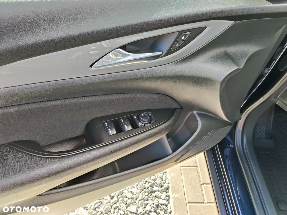 Opel Insignia 1.6 ECOTEC Business Innovation - 13