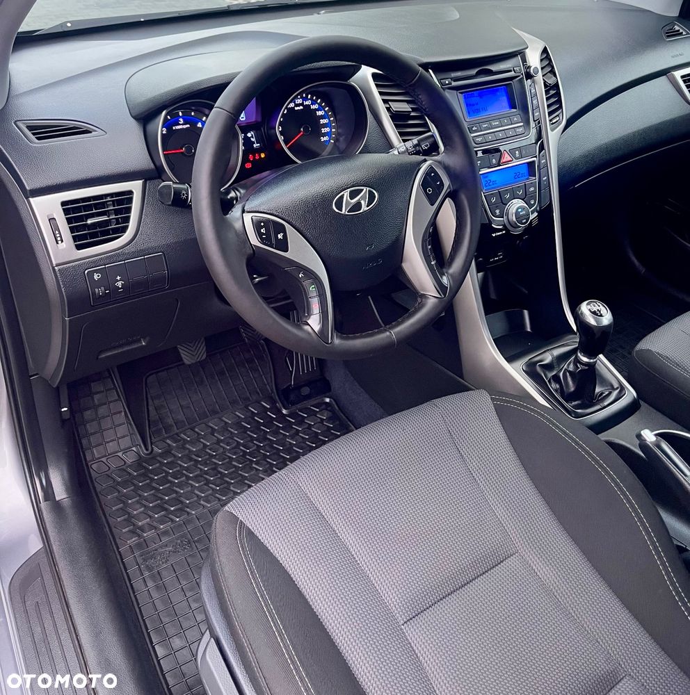 Hyundai i30 1.6 CRDI Trend - 18