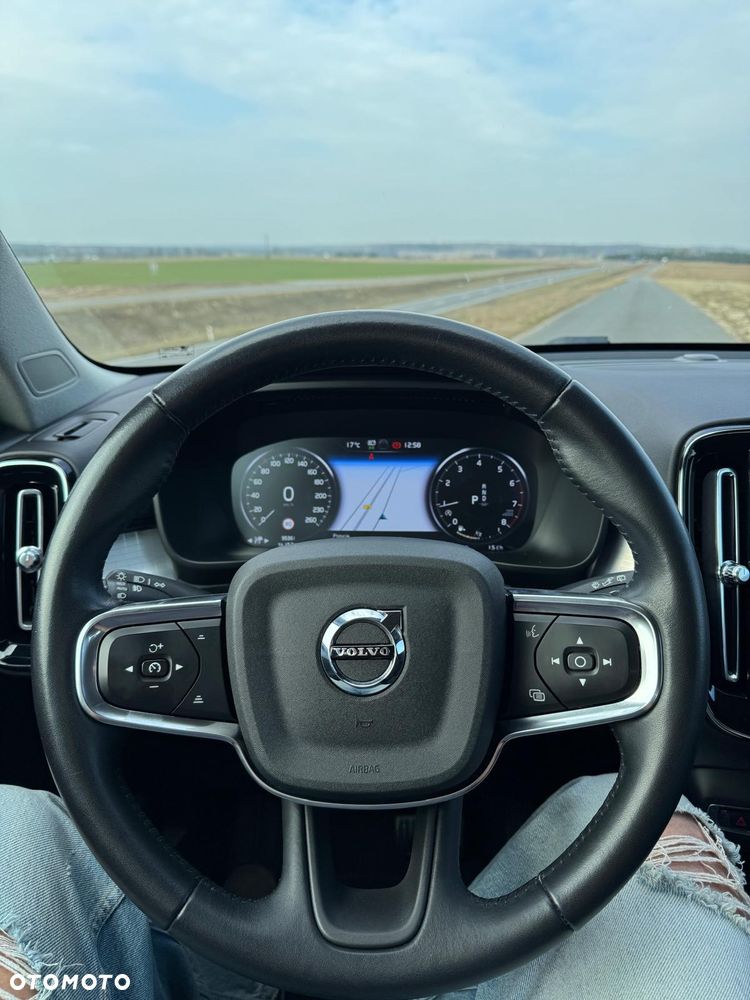 Volvo XC 40 T3 Momentum - 16