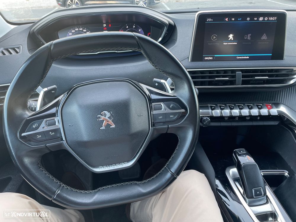 Peugeot 5008 1.5 BlueHDi Allure EAT8 - 18