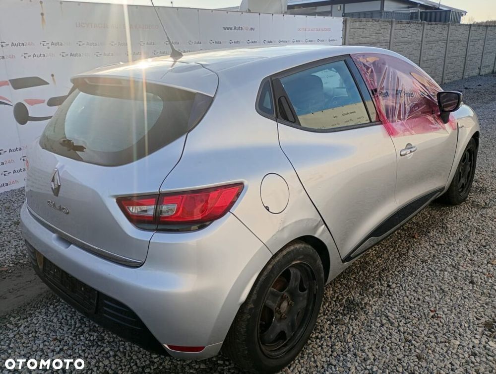 Renault Clio 1.2 16V 75 Limited - 2