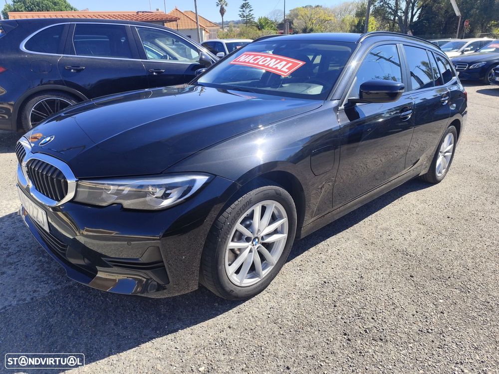 BMW 330 e Touring Auto - 3