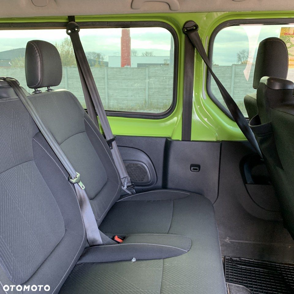 Renault Trafic - 16