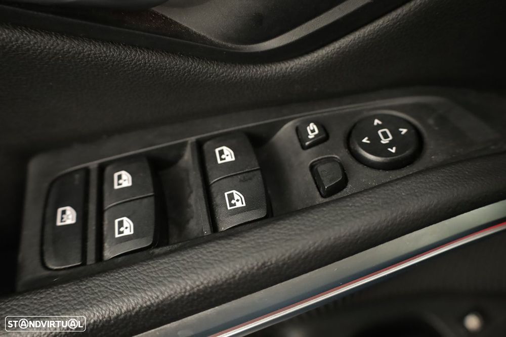 BMW 330 e Edição Desportiva M Auto - 20