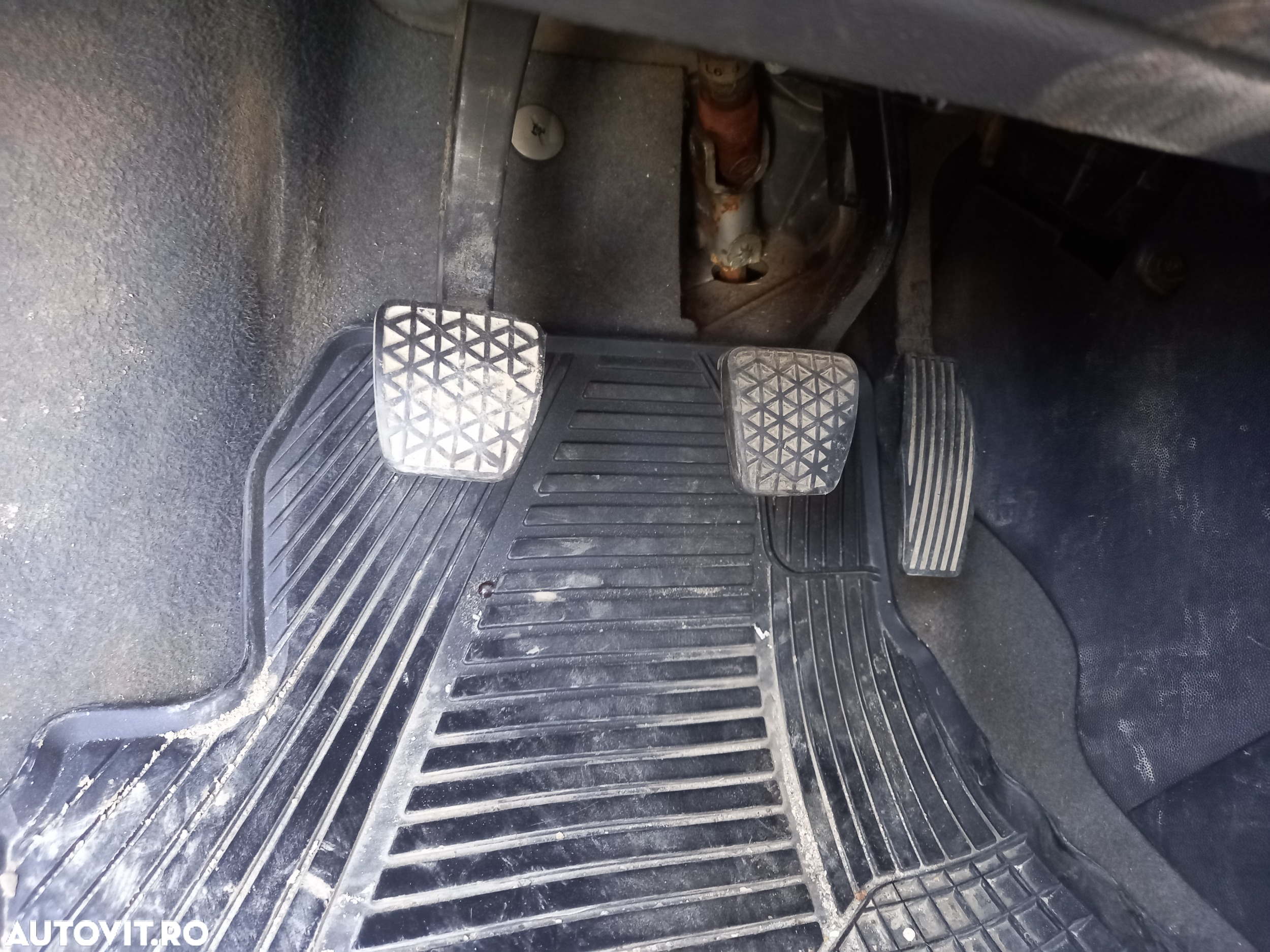 Dezmembrari  Opel CORSA C  2000  > 2009 1.2 Twinport Benzina - 33