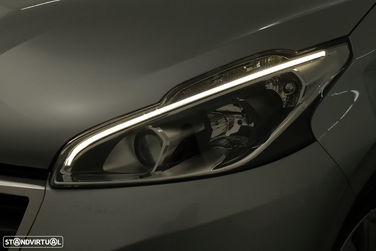 Peugeot 208 1.2 PureTech Style - 6