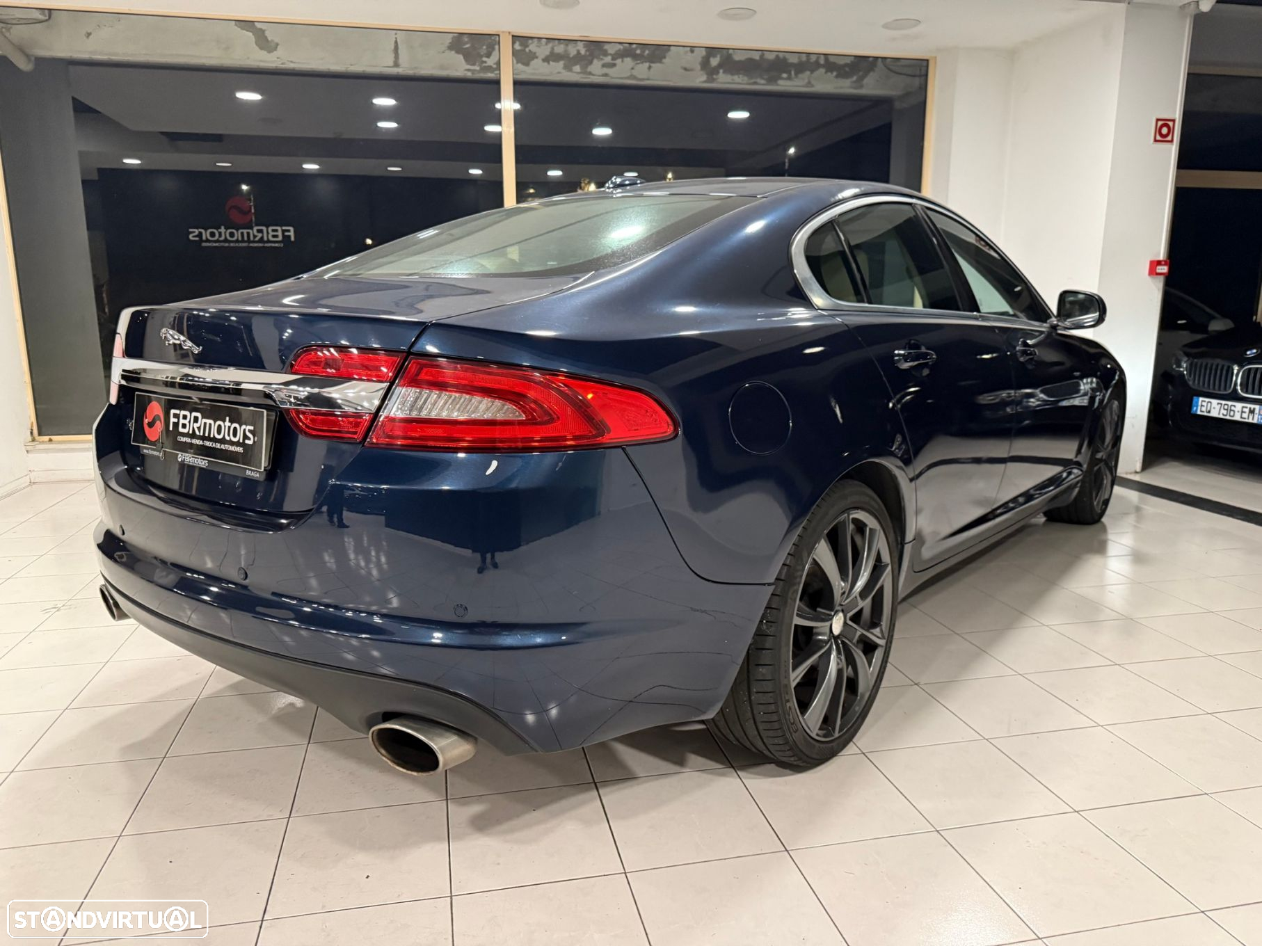 Jaguar XF 2.2 D Premium Luxury - 10