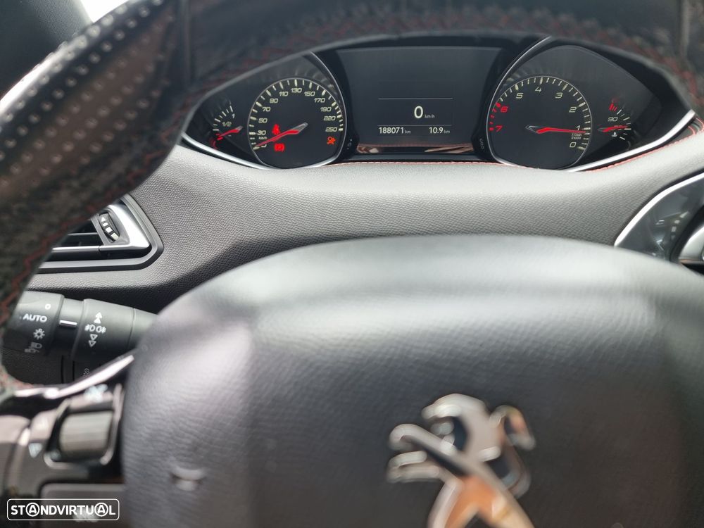 Peugeot 308 1.2 PureTech GT Line - 21