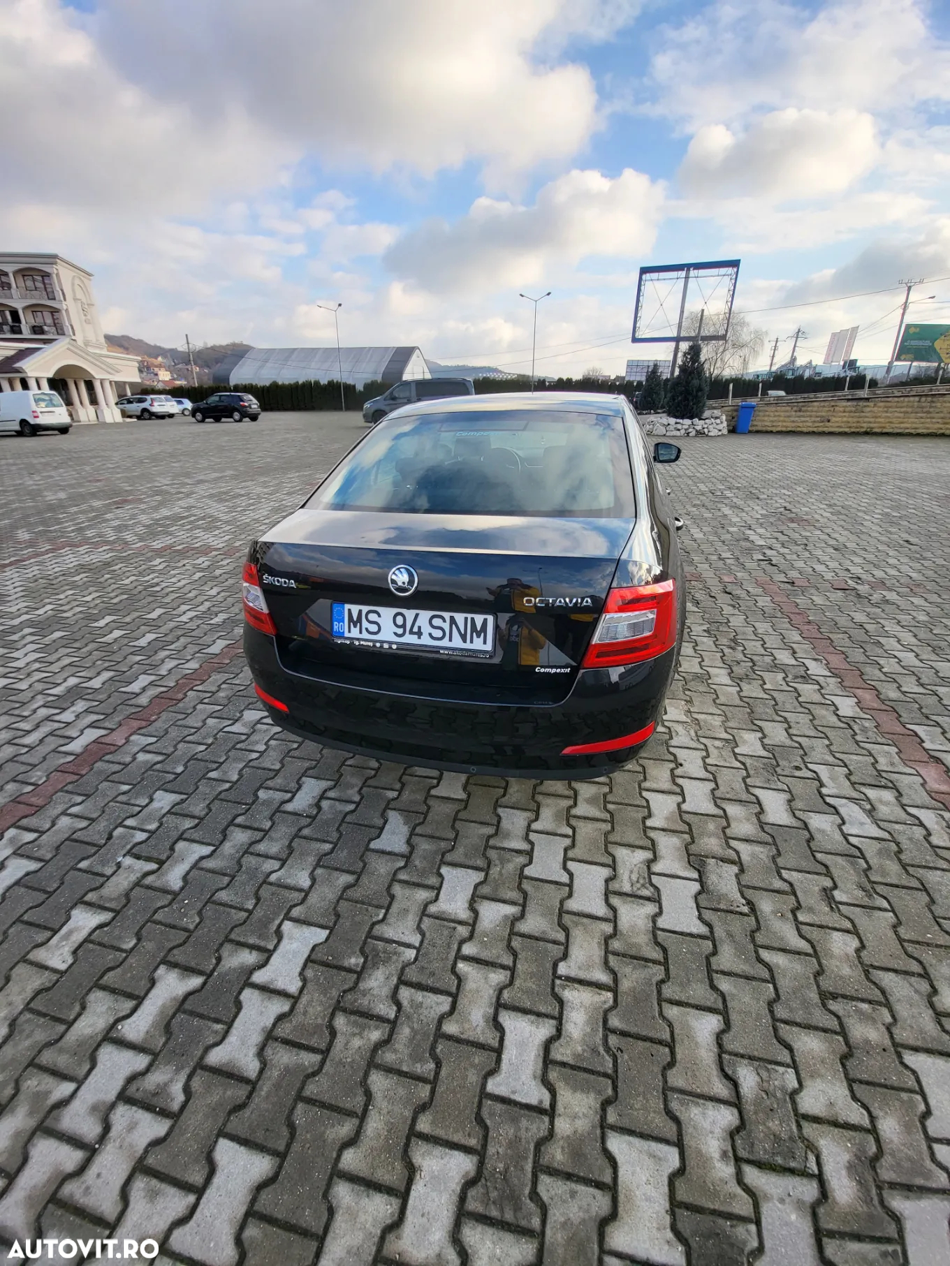 Skoda Octavia 2.0 TDI ELEGANCE - 3