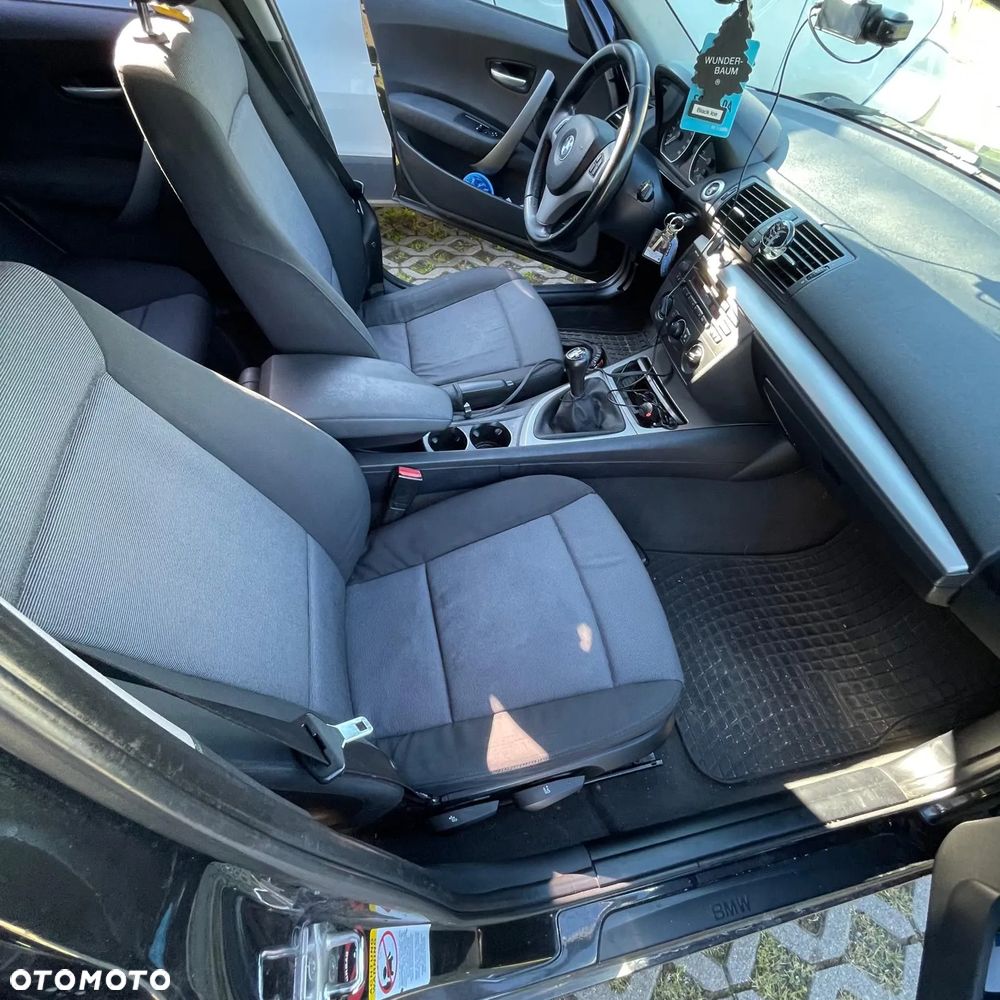 BMW Seria 1 118d - 8