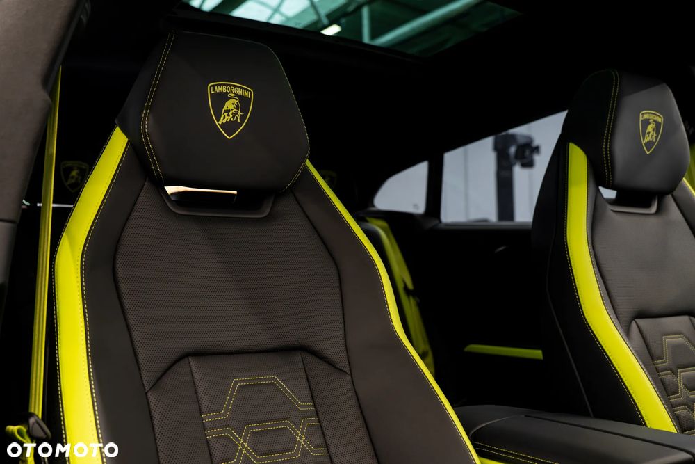 Lamborghini Urus - 11