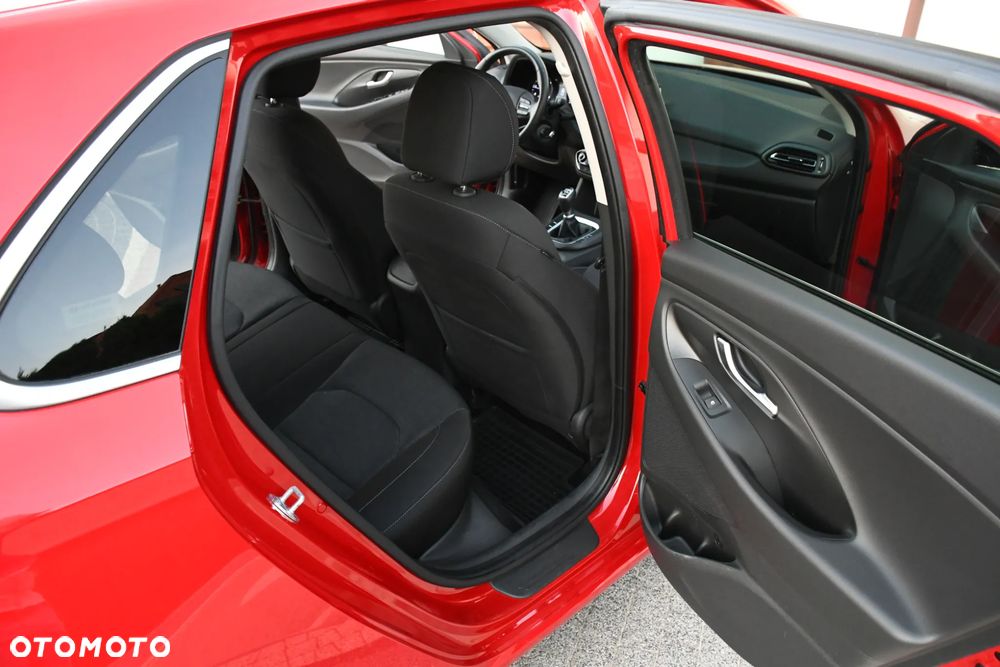Hyundai i30 1.6 D Comfort - 21