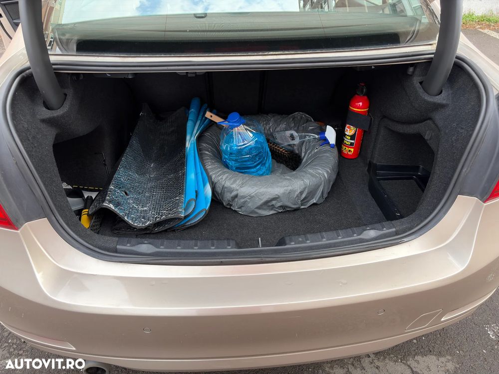 BMW Seria 3 320d - 19