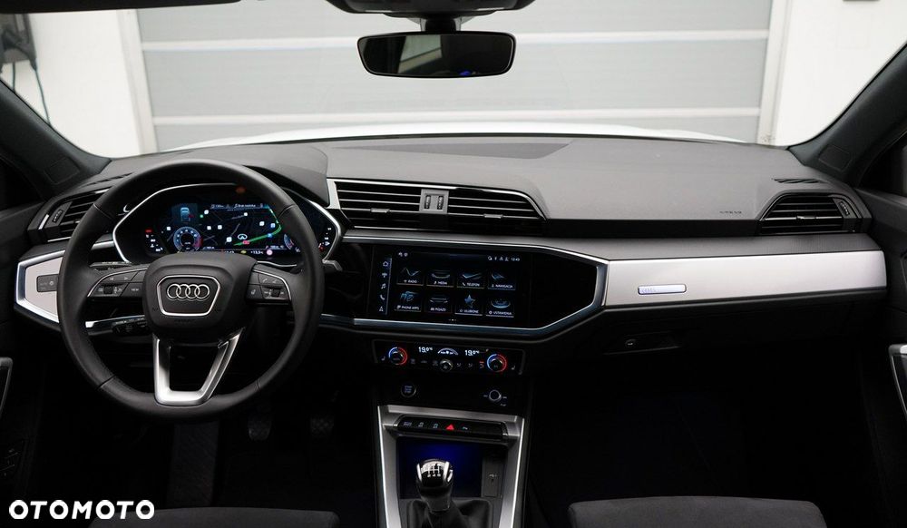 Audi Q3 Sportback - 16