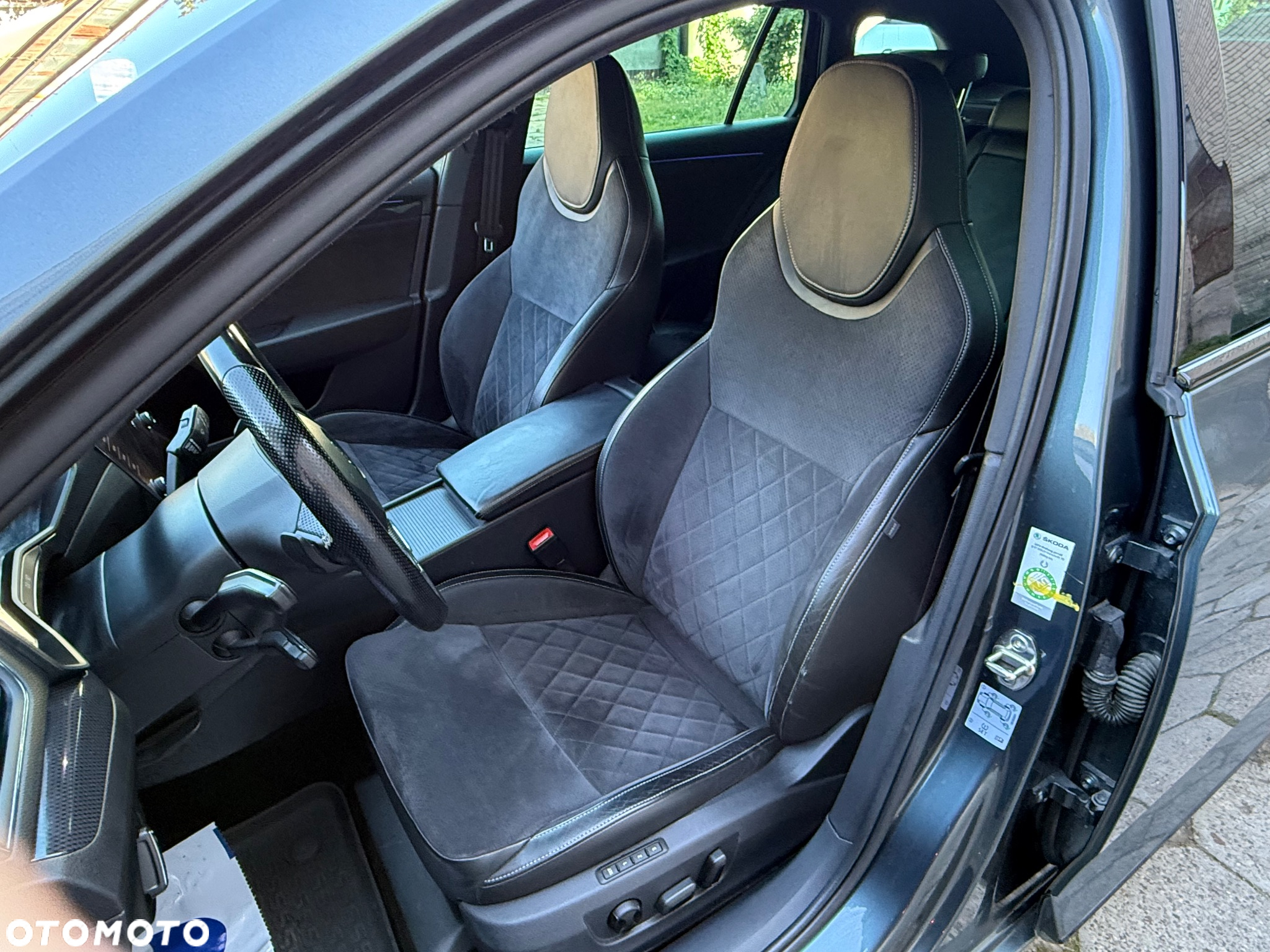 Skoda Superb Combi 1.8 TSI DSG SportLine - 9