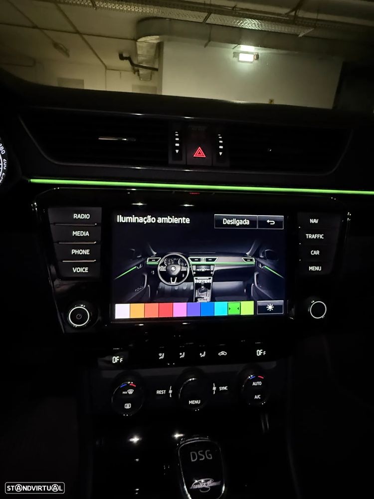 Skoda Superb Break 2.0 TDI Laurin&Klement DSG - 33