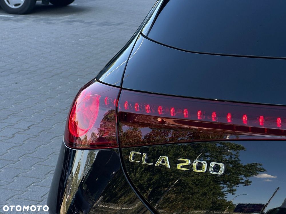 Mercedes-Benz CLA 200 mHEV 8G-DCT - 9