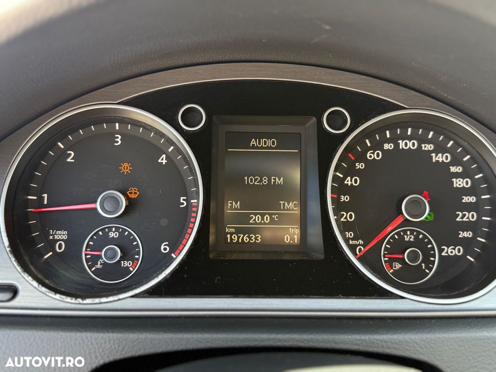 Volkswagen Passat 2.0 TDI DSG BlueMotion Technology Comfortline - 13