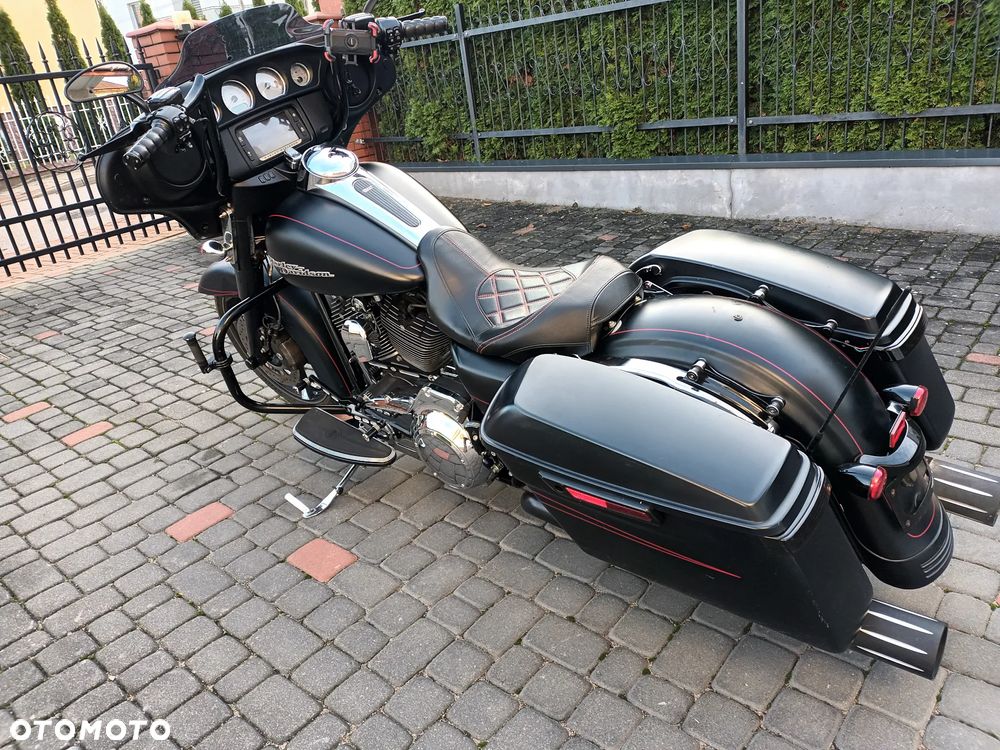 Harley-Davidson Touring Street Glide - 8