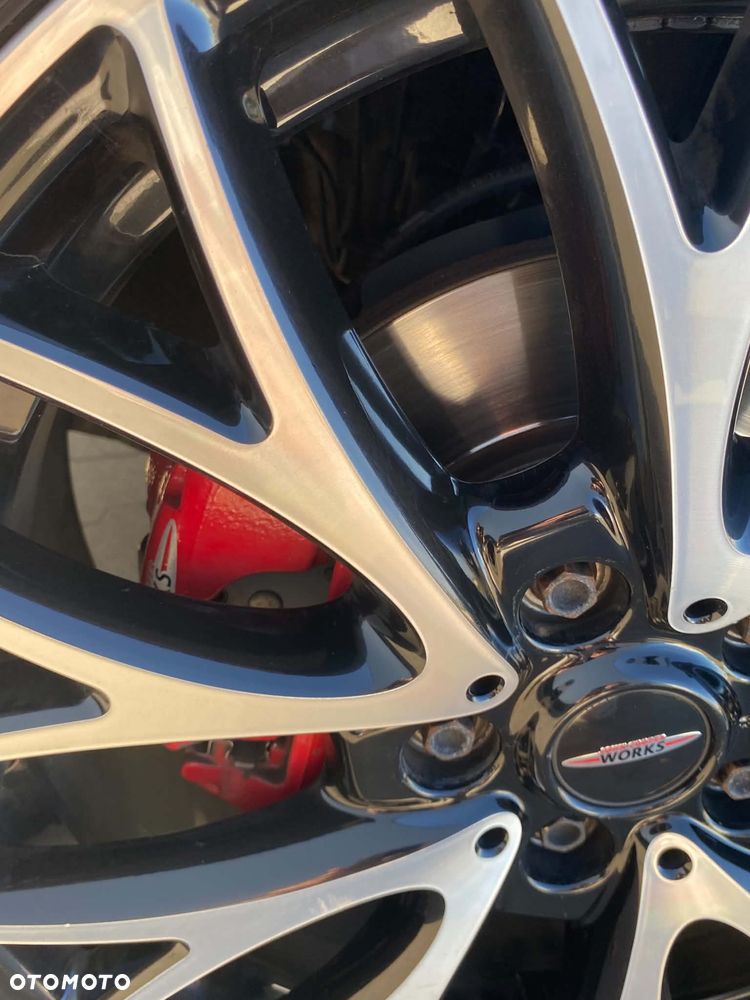 MINI John Cooper Works - 24