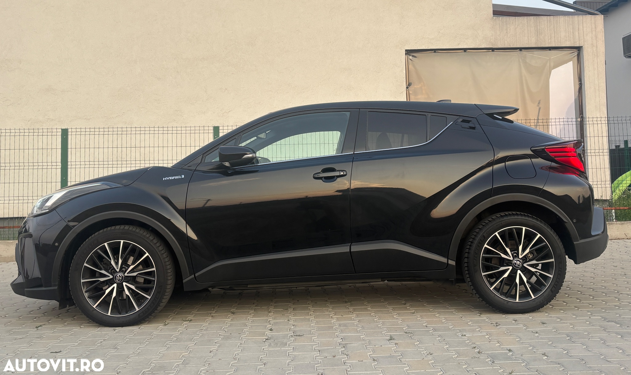 Toyota C-HR 2.0 Hybrid Lounge - 10