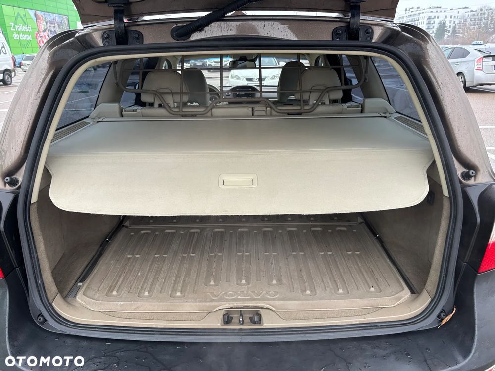 Volvo XC 70 - 4