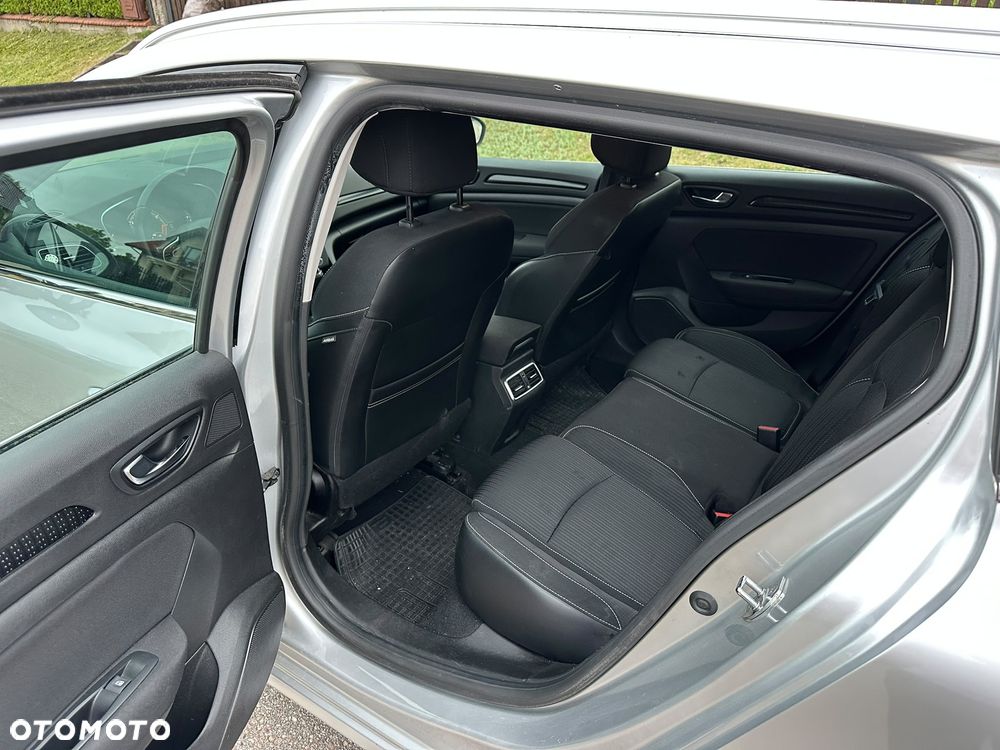 Renault Megane ENERGY TCe 100 LIFE - 8