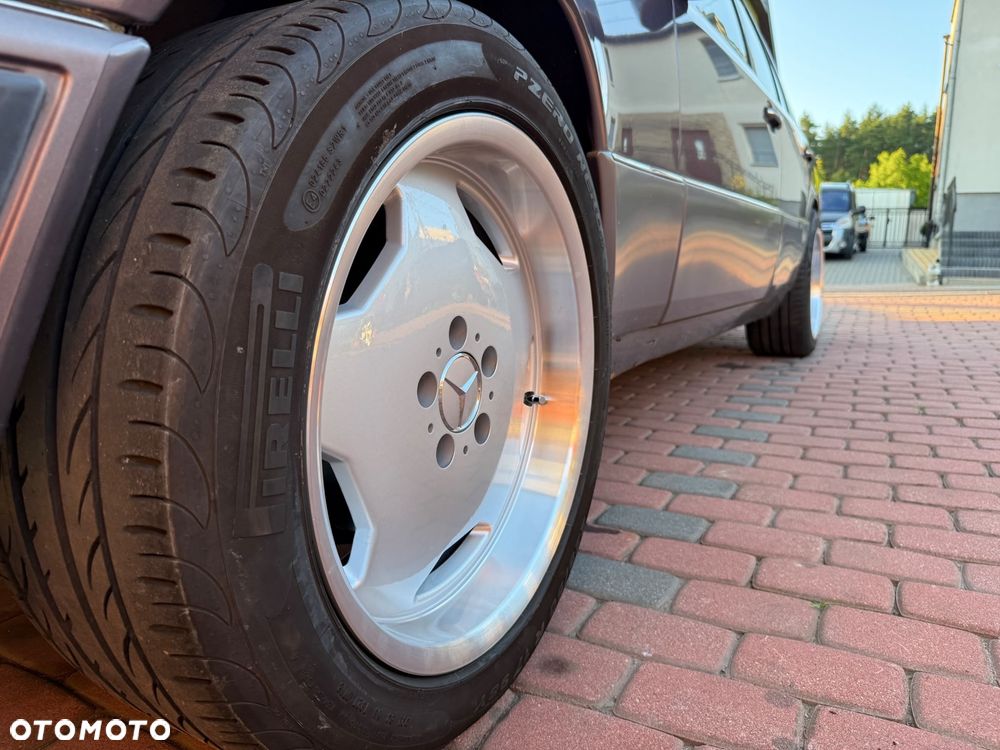 Mercedes-Benz W124 (1984-1993) - 2