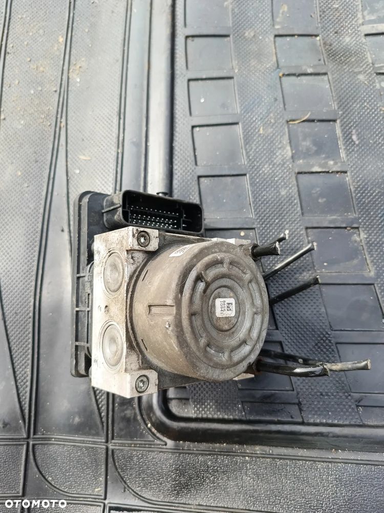 POMPA HAMULCOWA  ABS 9810293280 PEUGEOT 2008 - 2