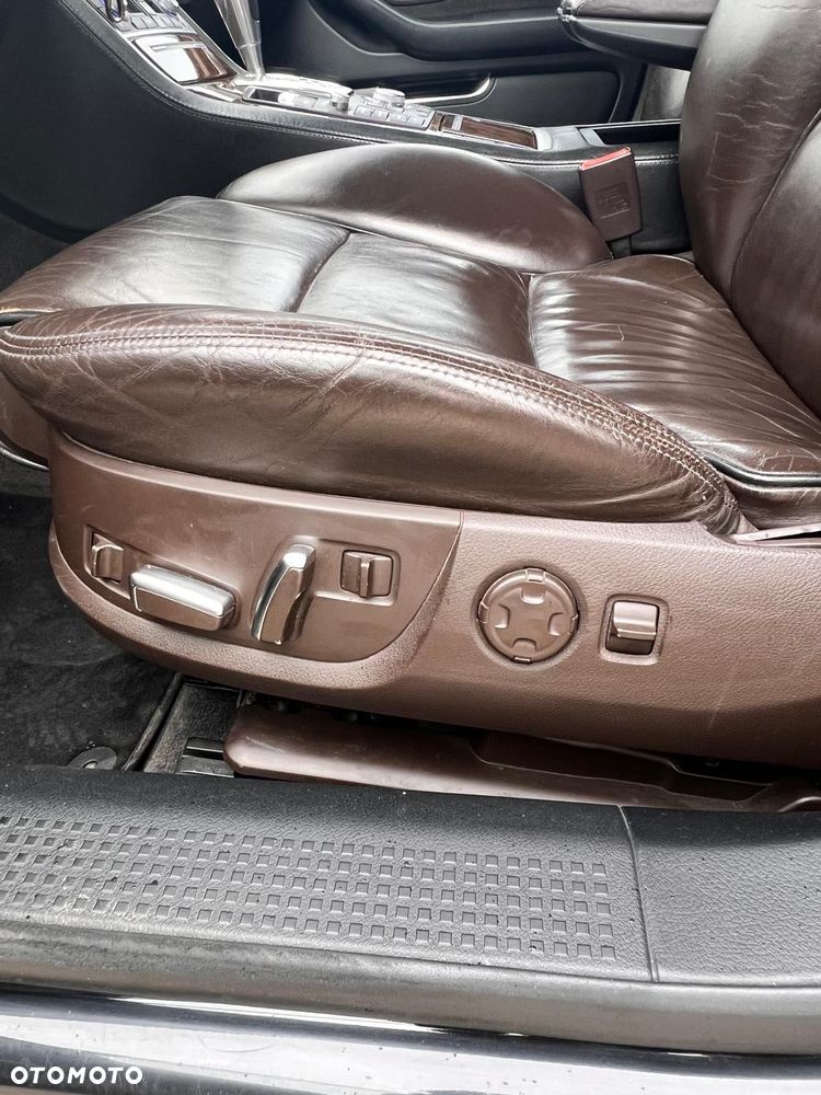Audi A8 - 7